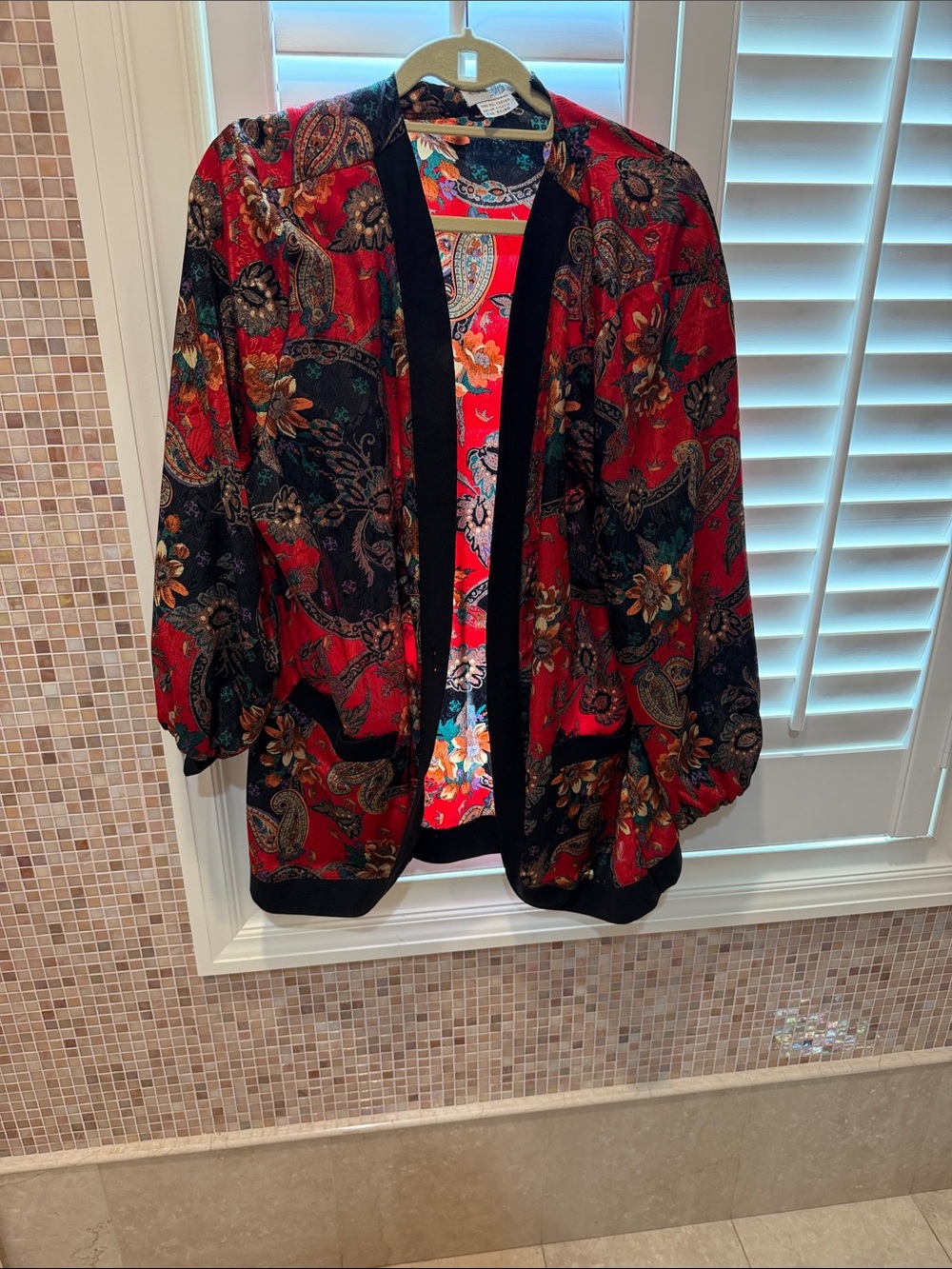 Red Paisley Open-Front Women's Jacket